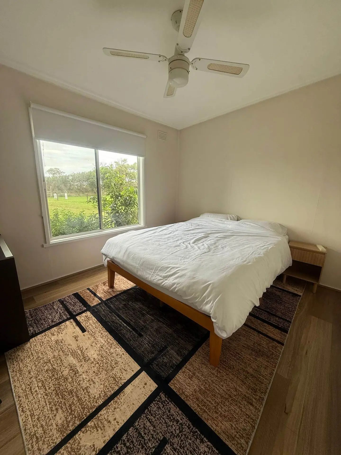 Bedroom one, queen